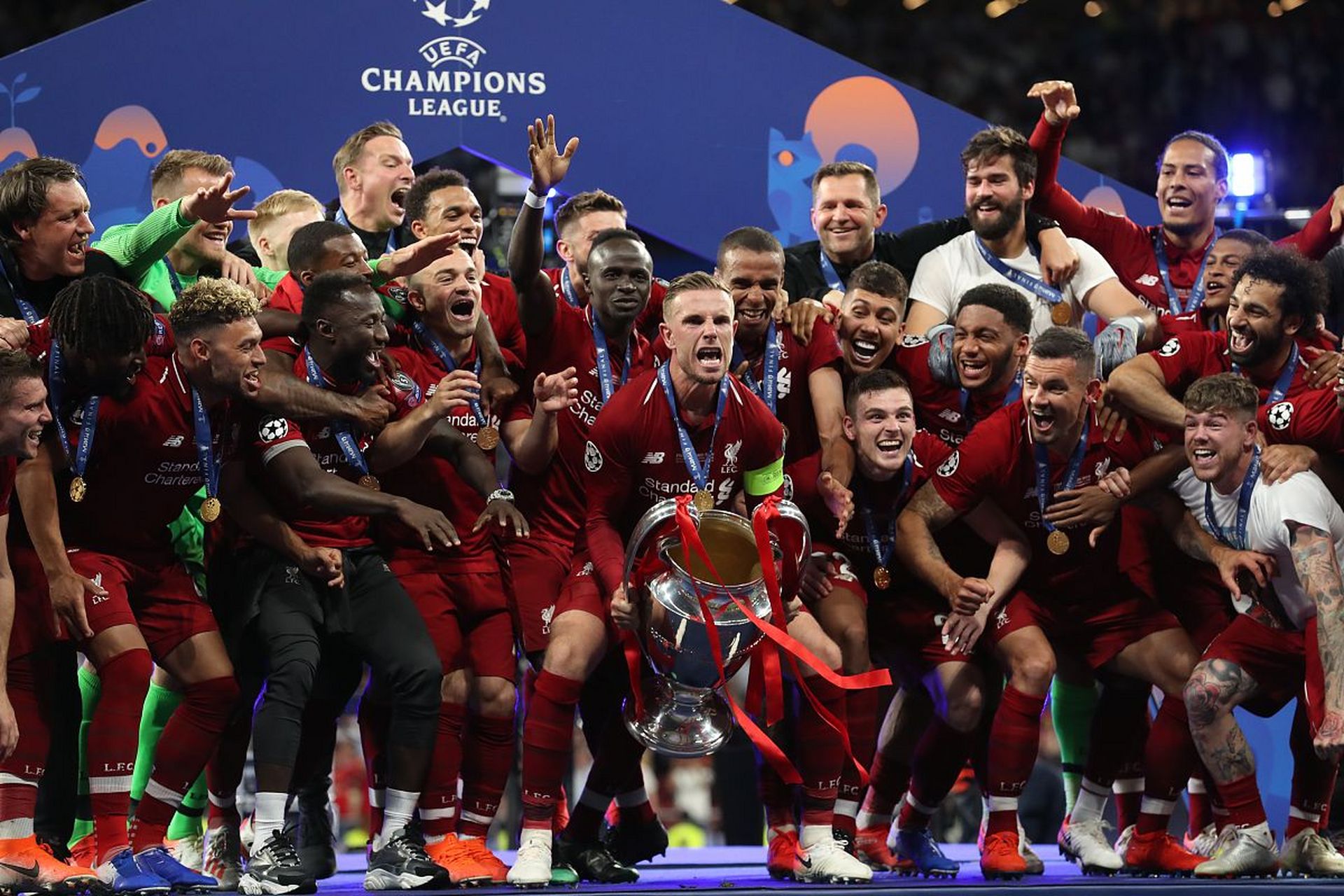 关于马竞大破里昂,欧冠小组赛开门红的信息 关于马竞大破里昂,欧冠小组赛开门红的信息