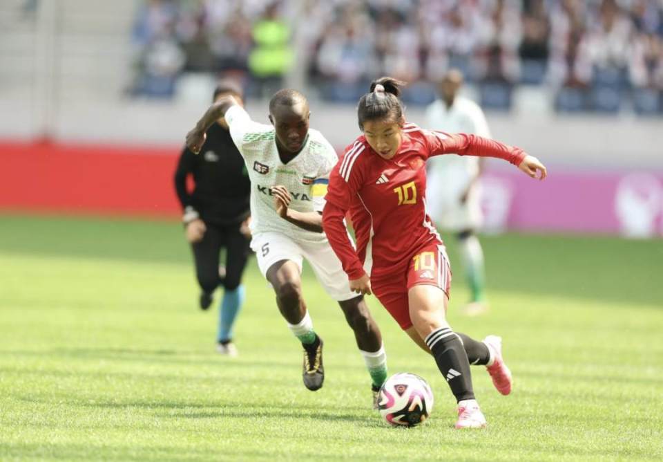 爱游戏-夺冠瞬间：中国女足队再夺胜利的简单介绍