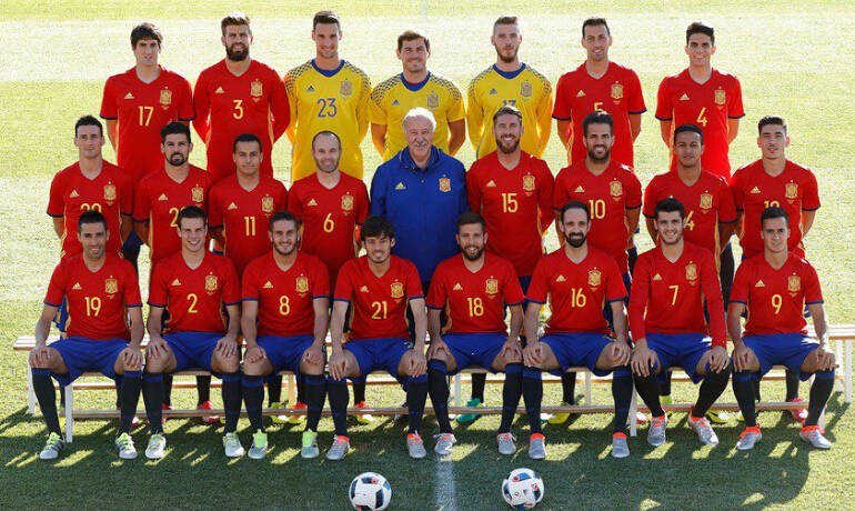 爱游戏体育官网-西班牙足球俱乐部在国际比赛中获得胜利(西班牙足球俱乐部在国际比赛中获得胜利的是谁)