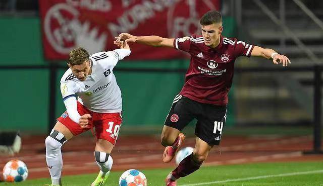 爱游戏app下载-萨索洛领先优势大胜，保持意甲中游位置