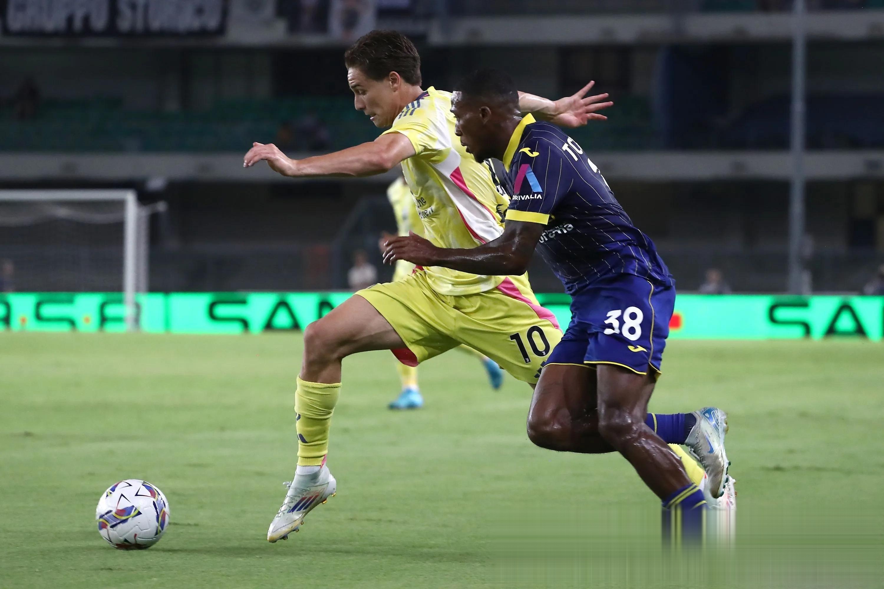 尤文图斯大胜,领跑积分榜拉开差距的简单介绍 尤文图斯大胜,领跑积分榜拉开差距的简单介绍