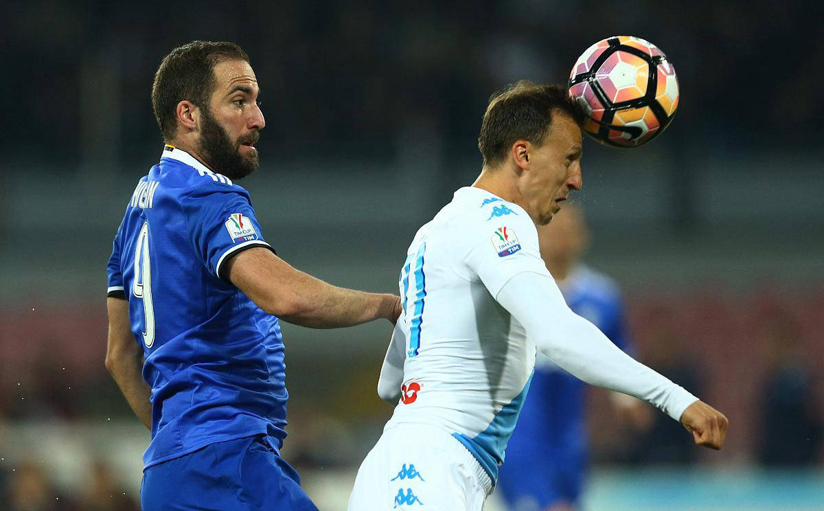 那不勒斯主场战平,争夺前四位置激烈的简单介绍 那不勒斯主场战平,争夺前四位置激烈的简单介绍