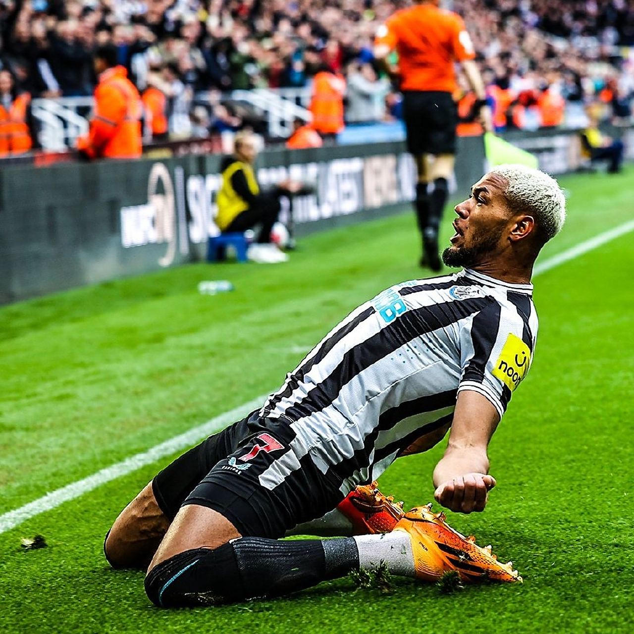 热刺客场逆转纽卡斯尔，克服困难取得宝贵胜利的简单介绍