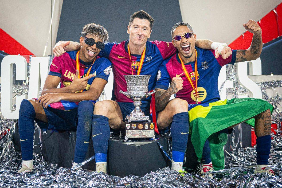 关于巴塞罗那队员展现技术,西班牙超级杯战绩斐然的信息 关于巴塞罗那队员展现技术,西班牙超级杯战绩斐然的信息