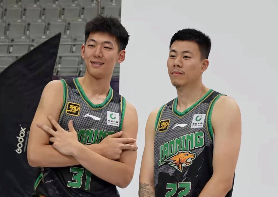 爱游戏在线-上海男篮遭遇挑战，主场告负的简单介绍