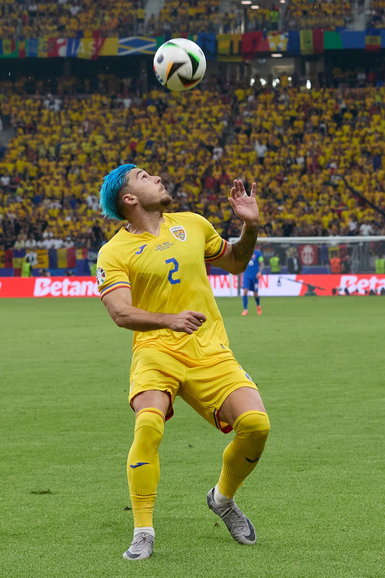 爱游戏体育地址-瑞典险胜波斯尼亚，晋级欧洲杯正赛